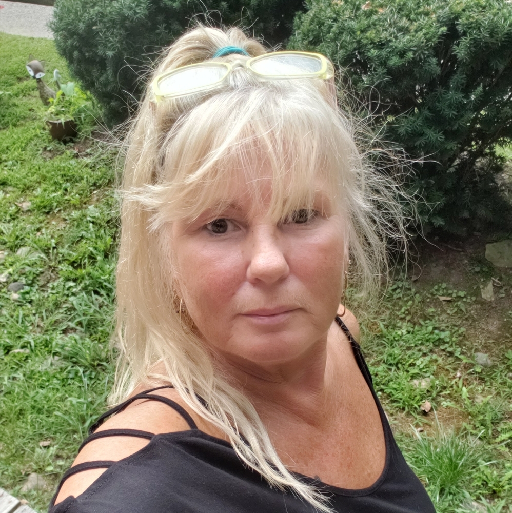 Meet your Posher, Robyn